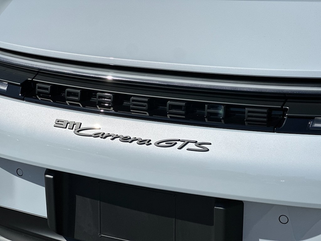 Thumbnail: 2026 Porsche 911 - 29