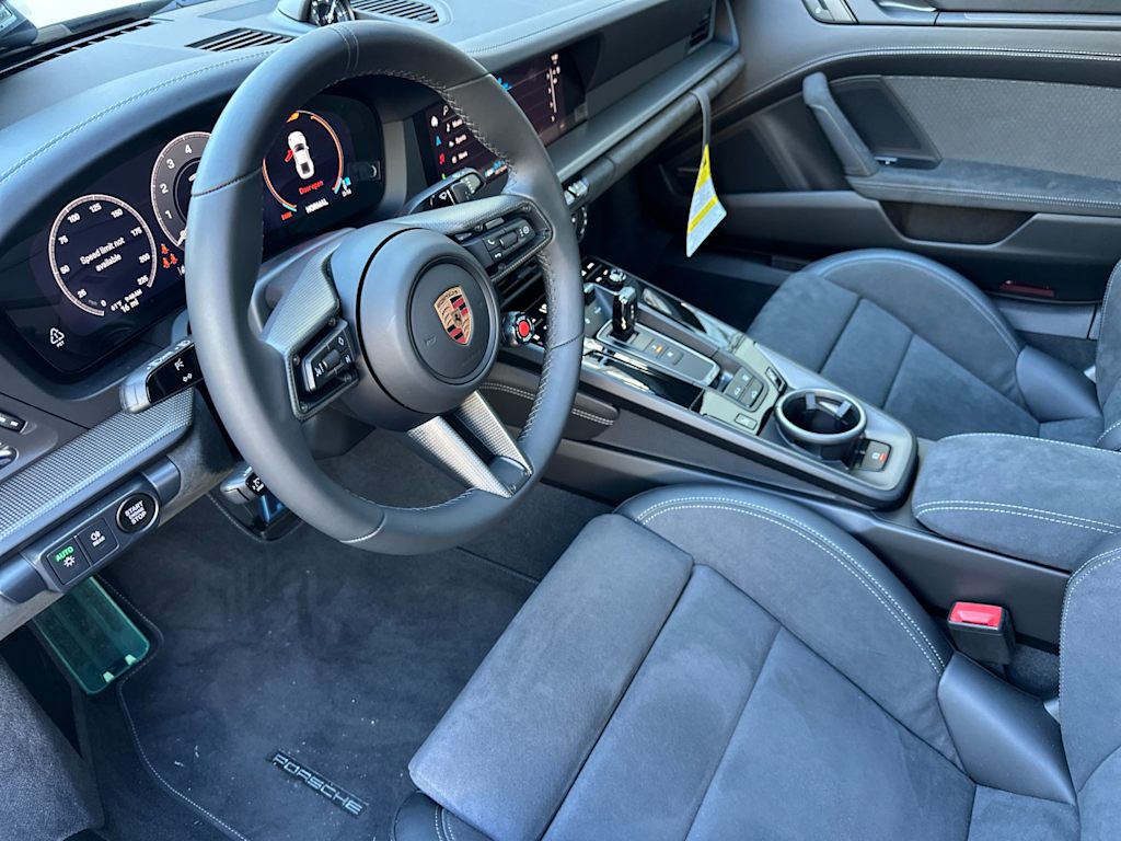 Thumbnail: 2026 Porsche 911 - 2