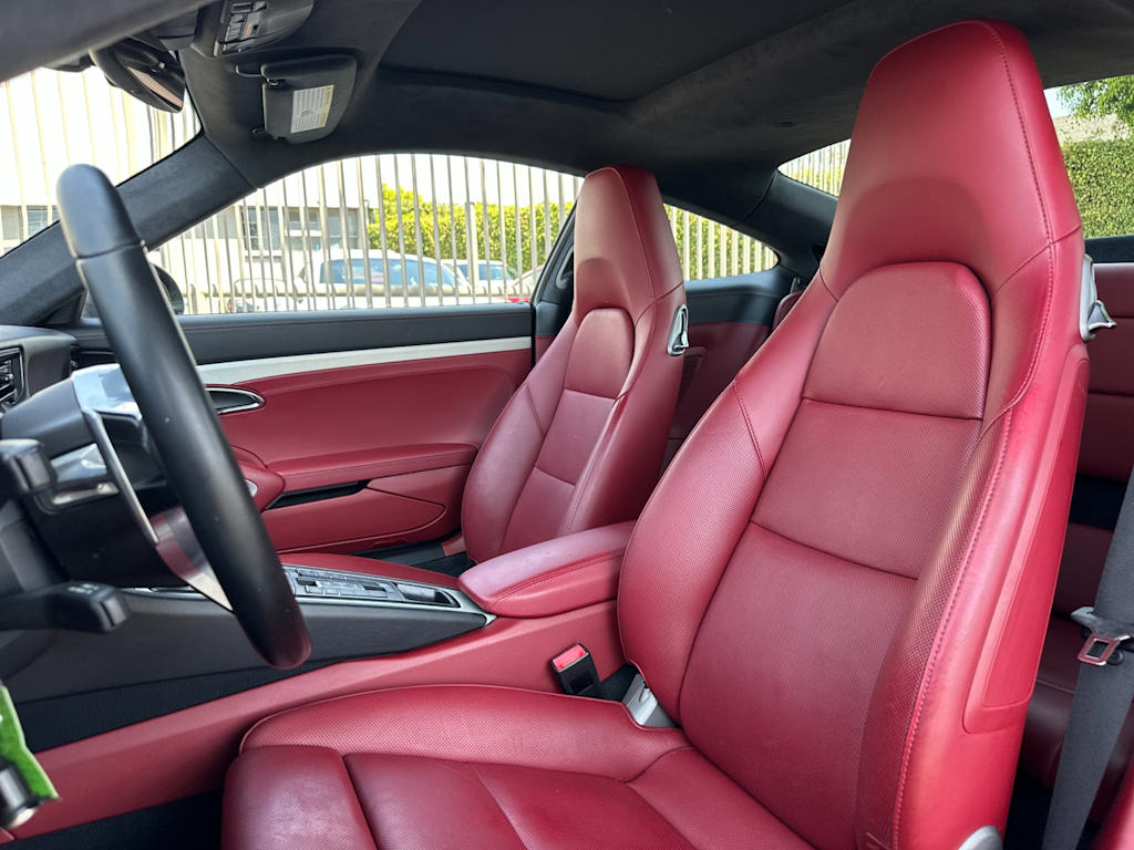 Thumbnail: 2019 Porsche 911 - 11
