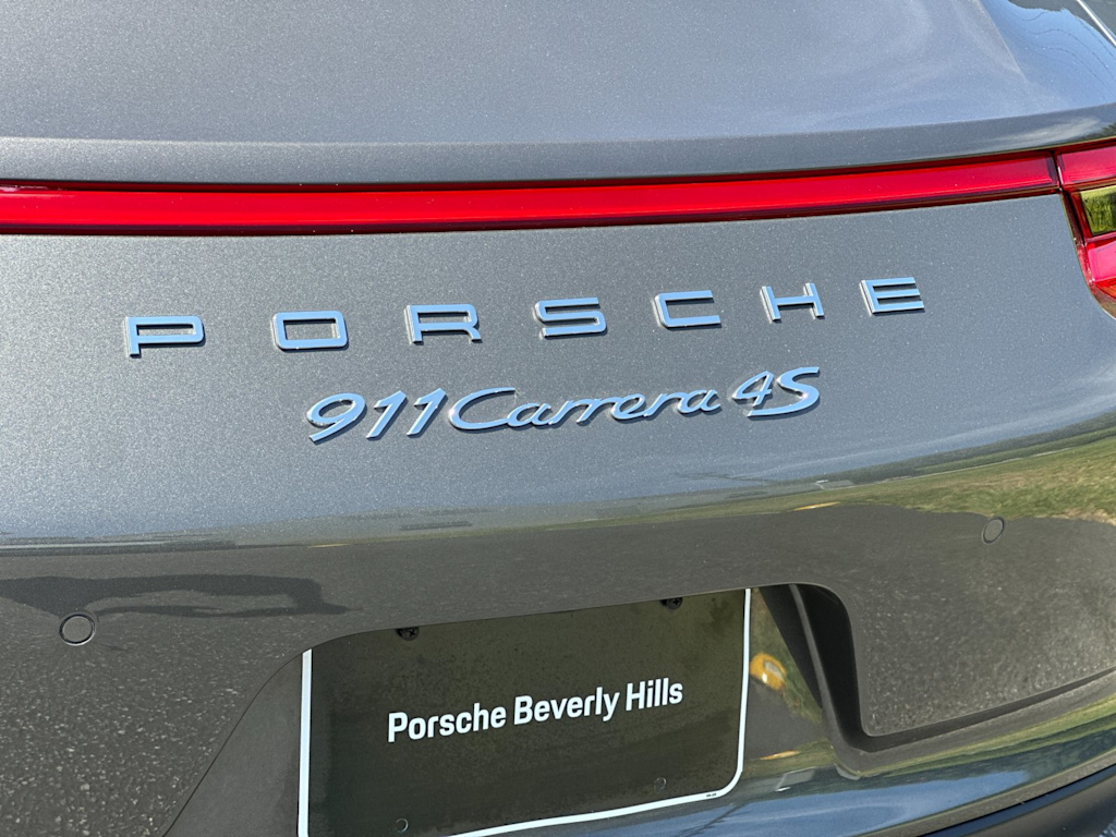 Thumbnail: 2019 Porsche 911 - 15