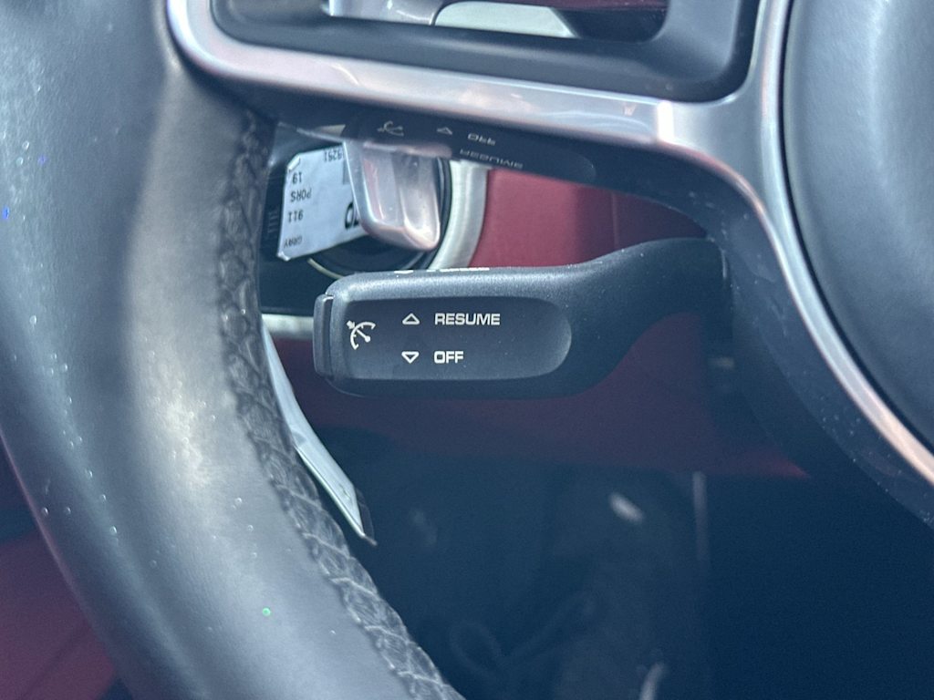 Thumbnail: 2019 Porsche 911 - 26