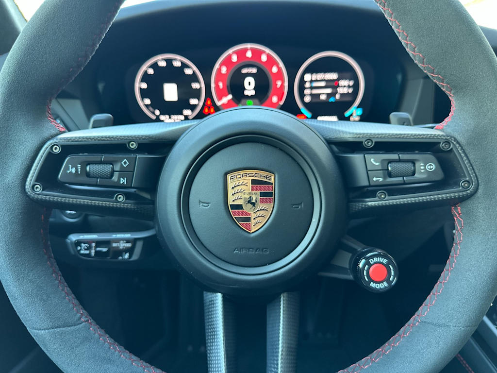 Thumbnail: 2025 Porsche 911 - 8