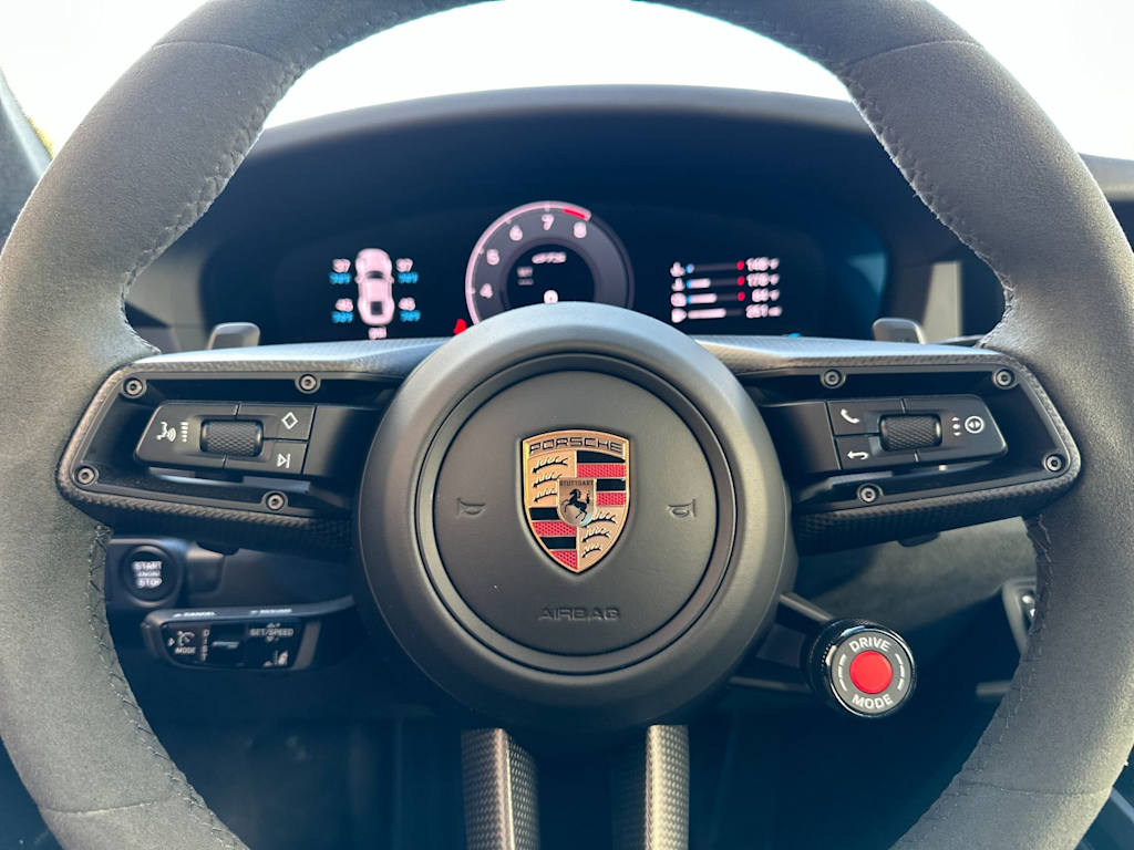Thumbnail: 2025 Porsche 911 - 9