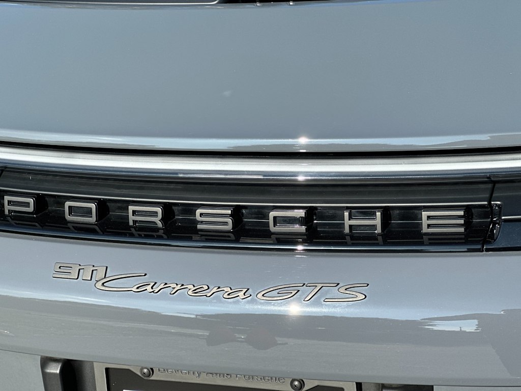 Thumbnail: 2025 Porsche 911 - 30