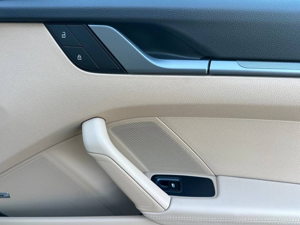 Thumbnail: 2024 Porsche 911 - 14