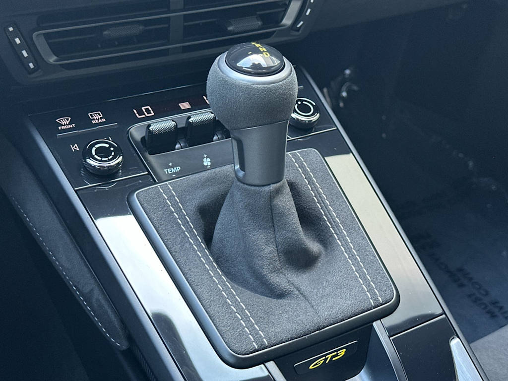 Thumbnail: 2022 Porsche 911 - 12