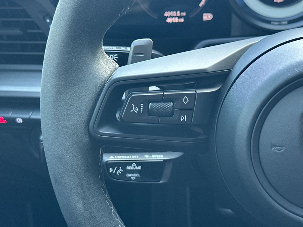 Thumbnail: 2022 Porsche 911 - 25