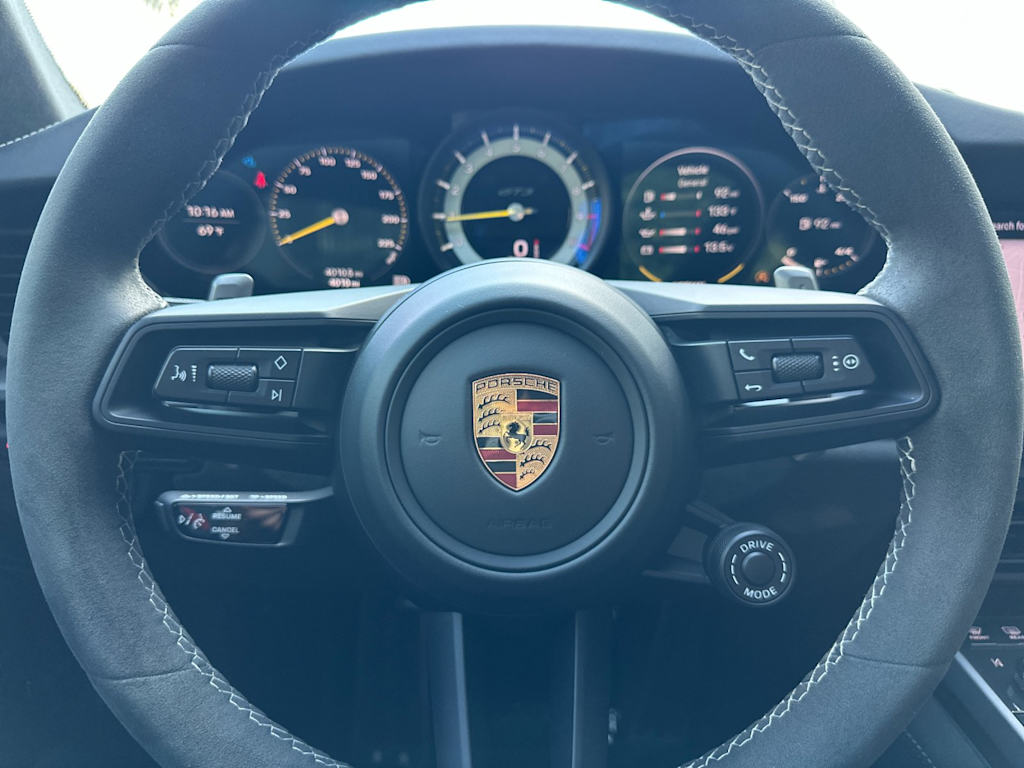 Thumbnail: 2022 Porsche 911 - 10