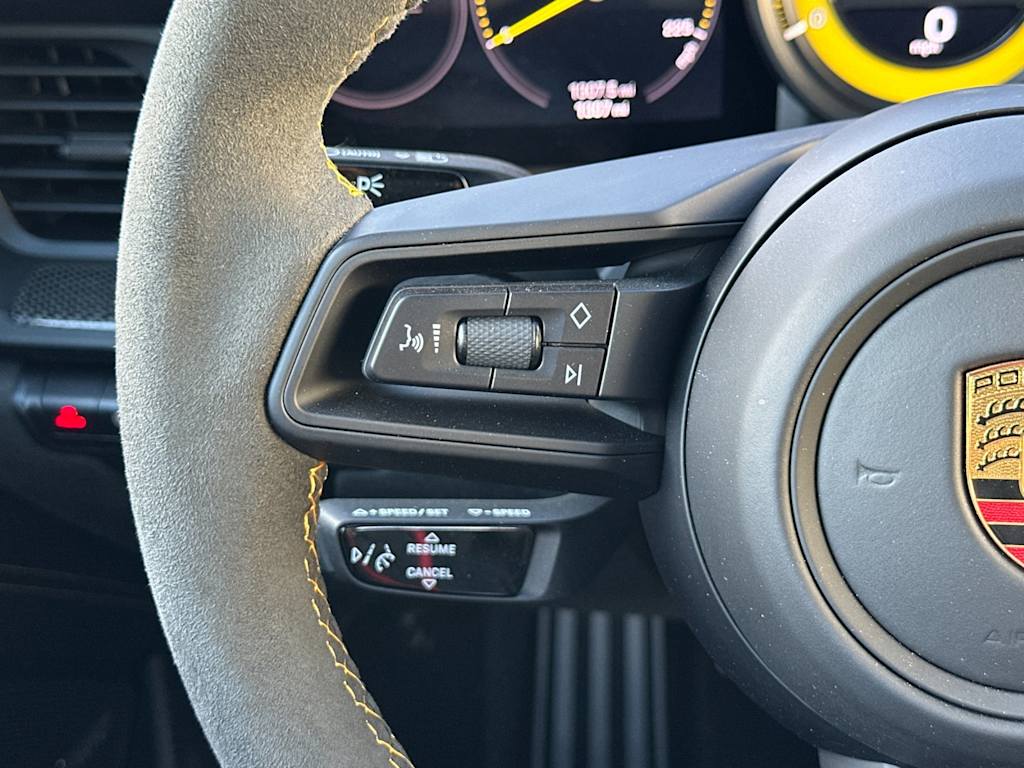 Thumbnail: 2022 Porsche 911 - 25