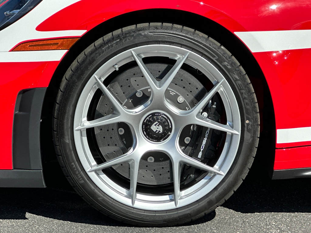 Thumbnail: 2026 Porsche 911 - 7