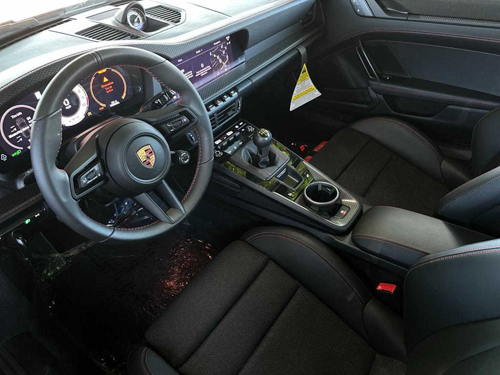 Thumbnail: 2026 Porsche 911 - 2