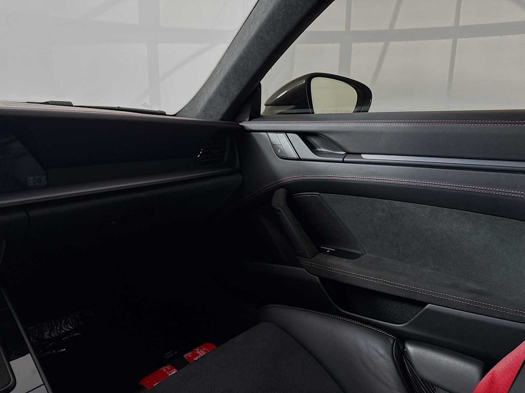 Thumbnail: 2022 Porsche 911 - 22