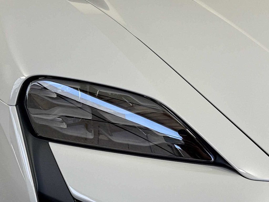 Thumbnail: 2025 Porsche Taycan - 56
