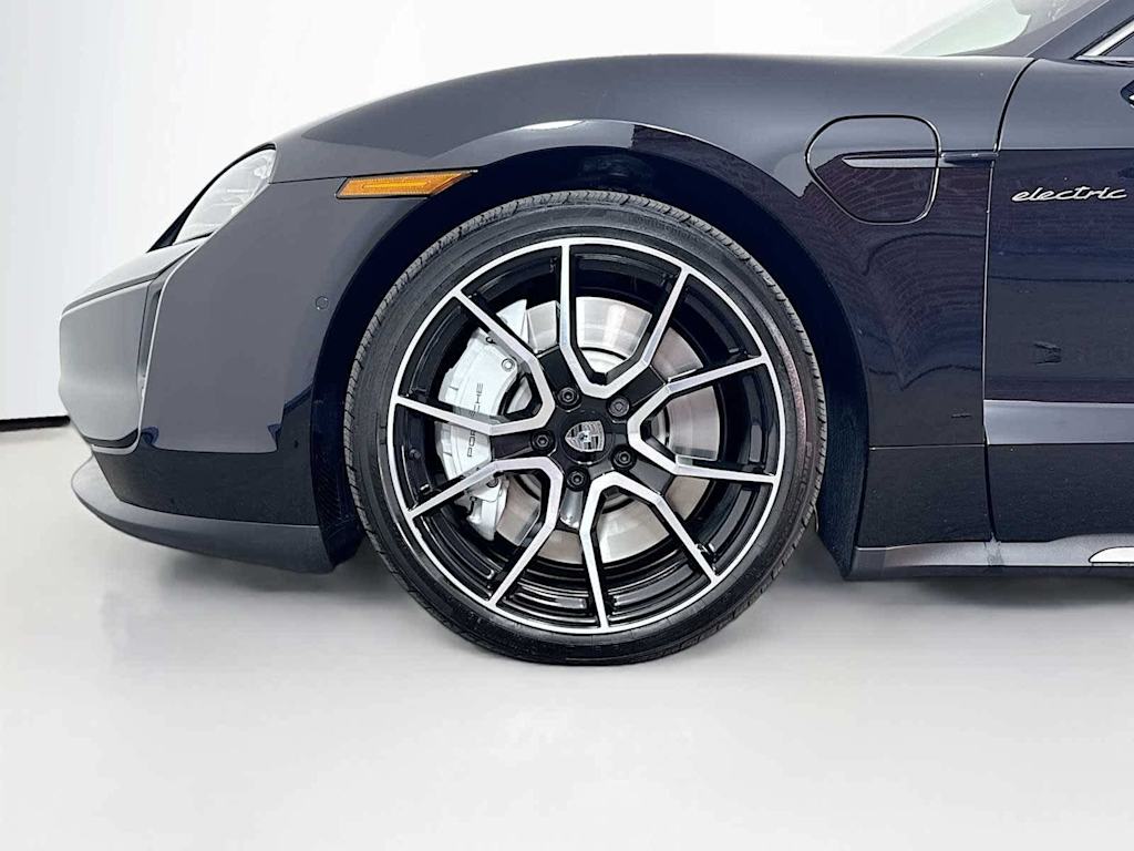 Thumbnail: 2026 Porsche Taycan - 52