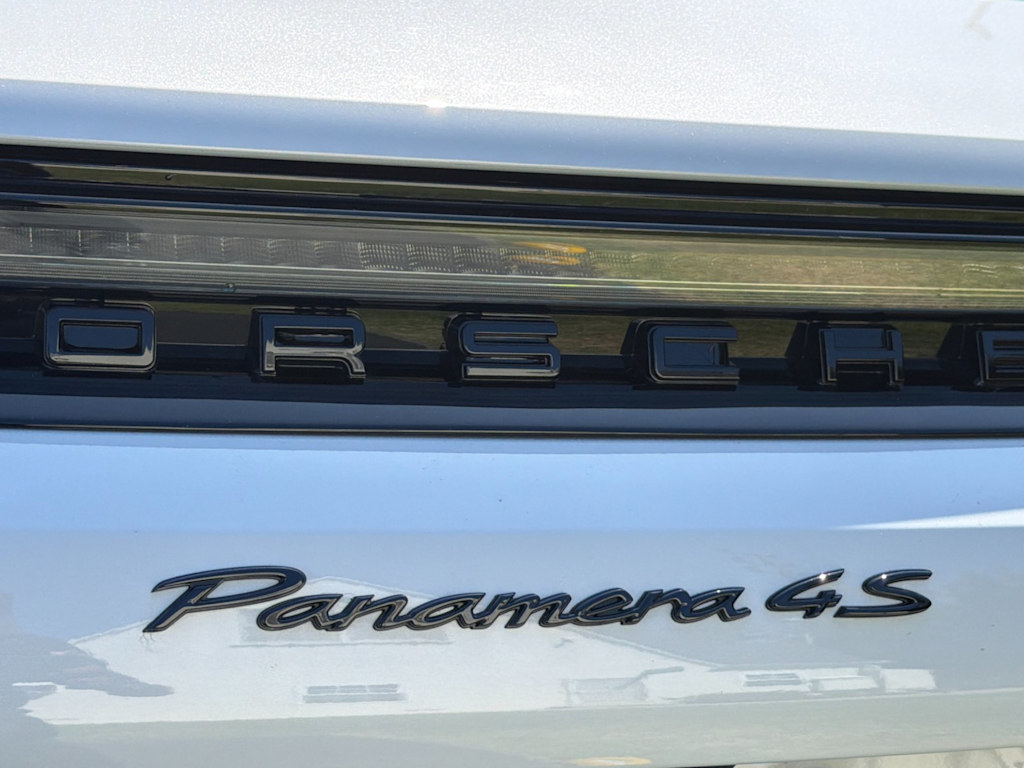 Thumbnail: 2026 Porsche Panamera - 33