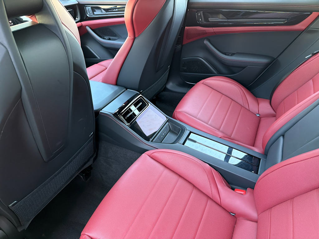 Thumbnail: 2026 Porsche Panamera - 14