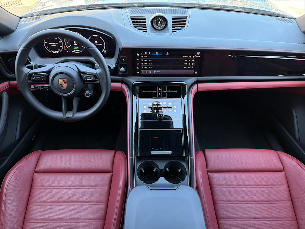 Thumbnail: 2026 Porsche Panamera - 9