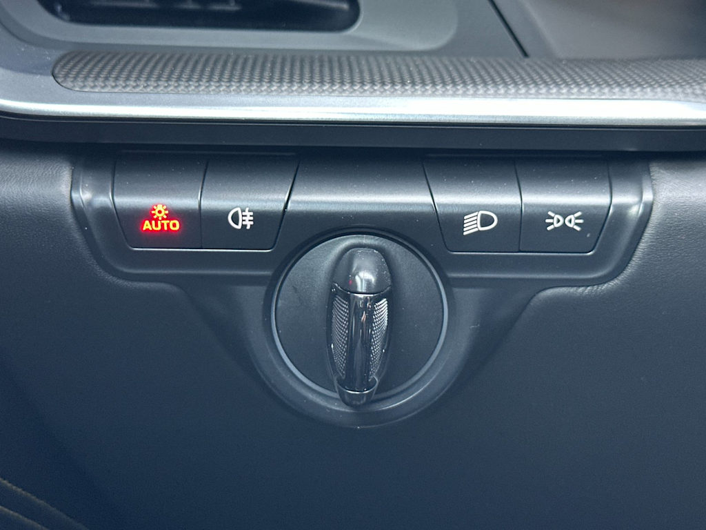 Thumbnail: 2022 Porsche 911 - 28