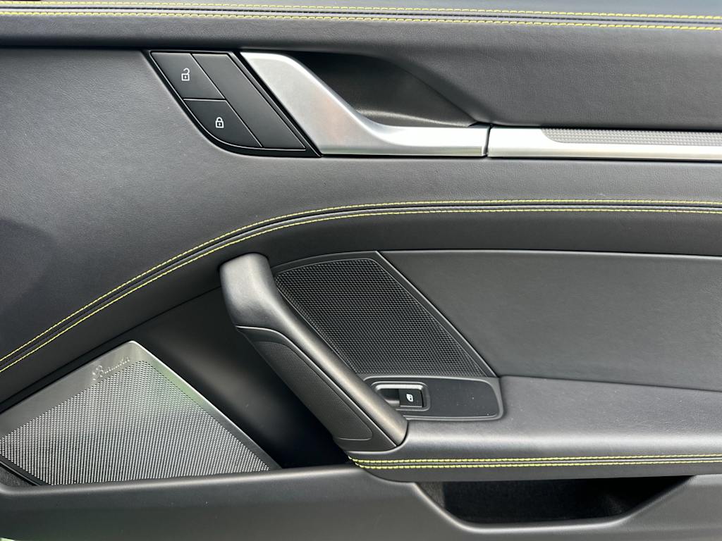 Thumbnail: 2022 Porsche 911 - 21