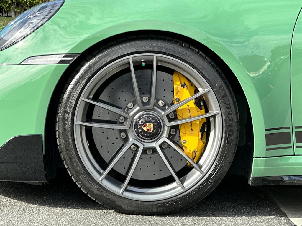 Thumbnail: 2022 Porsche 911 - 8