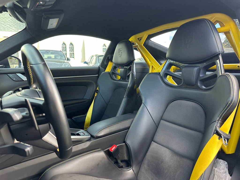 Thumbnail: 2022 Porsche 911 - 10