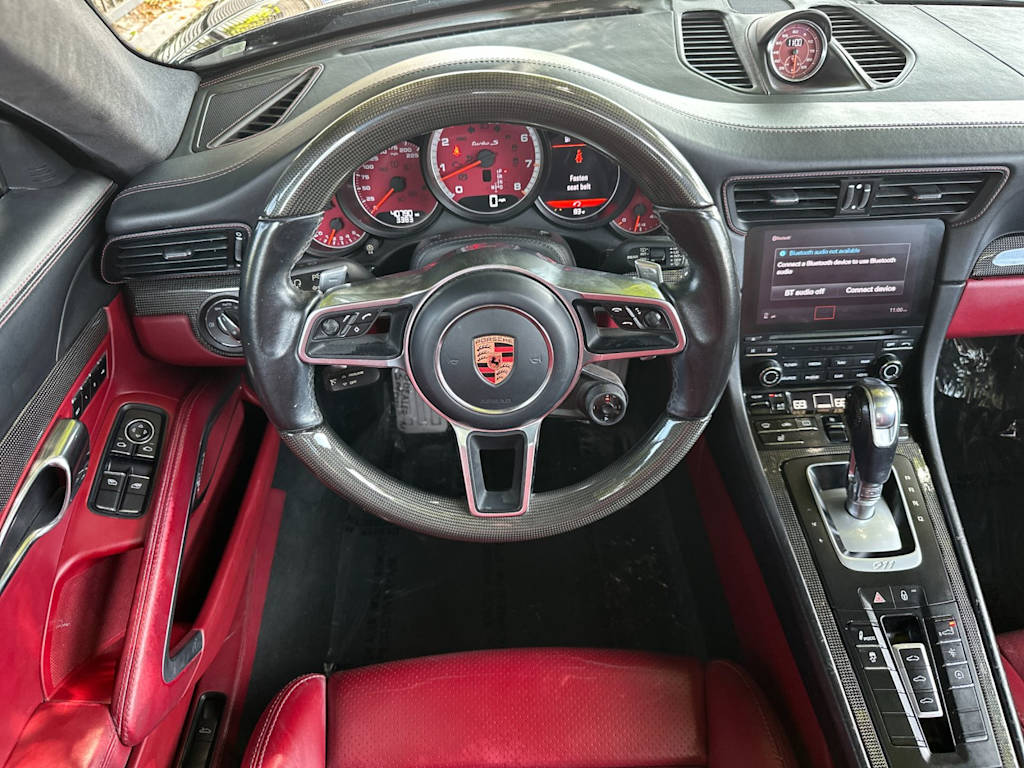 Thumbnail: 2017 Porsche 911 - 12