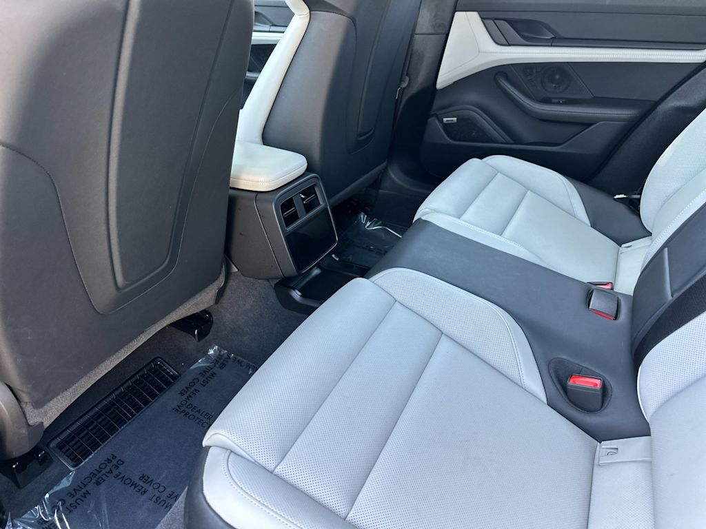 Thumbnail: 2023 Porsche Taycan - 10