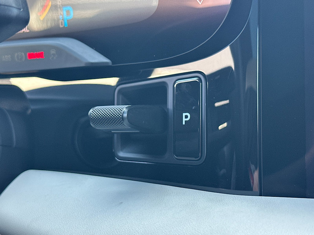 Thumbnail: 2023 Porsche Taycan - 14