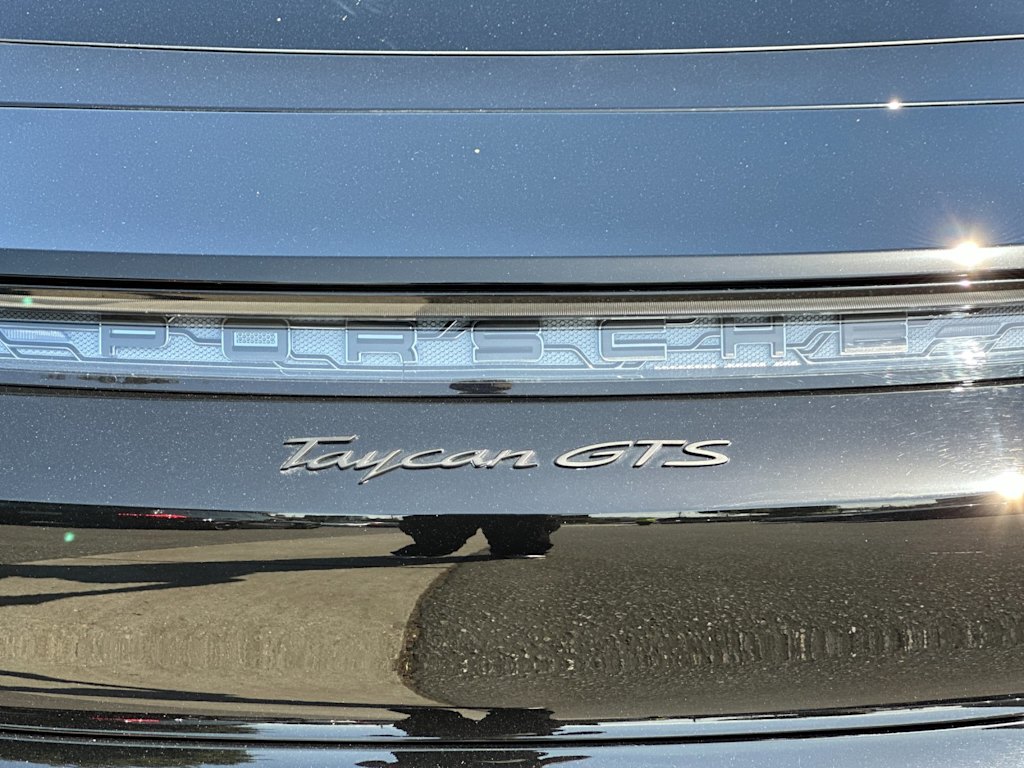 Thumbnail: 2024 Porsche Taycan - 32
