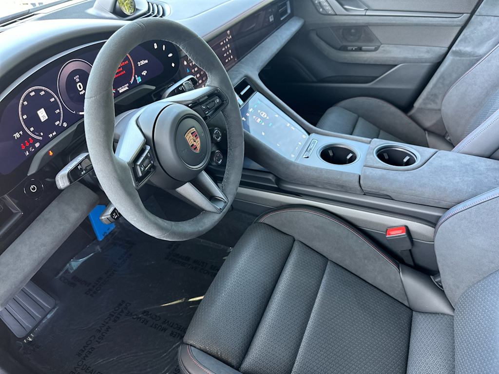 Thumbnail: 2026 Porsche Taycan - 2