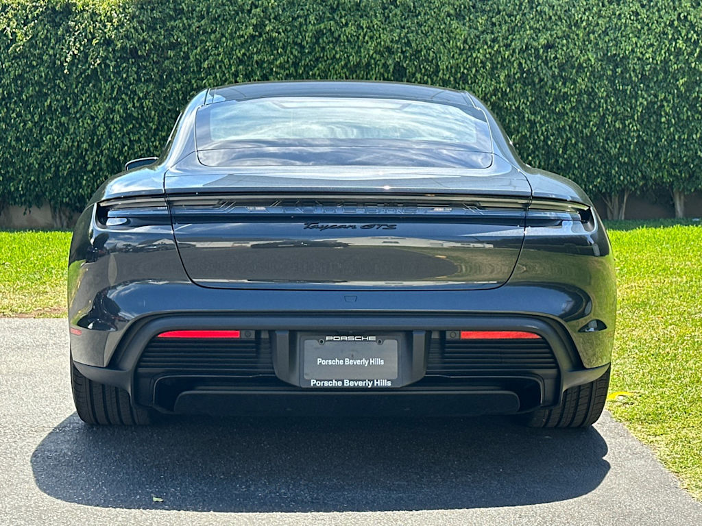Thumbnail: 2026 Porsche Taycan - 15