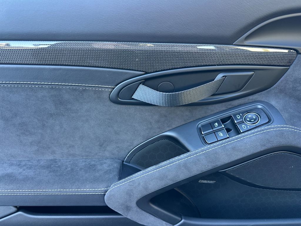 Thumbnail: 2018 Porsche 911 - 20