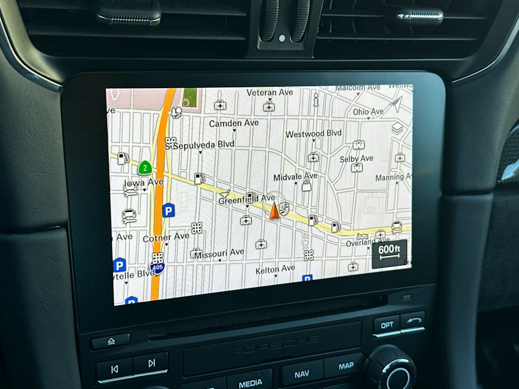 Thumbnail: 2018 Porsche 911 - 16