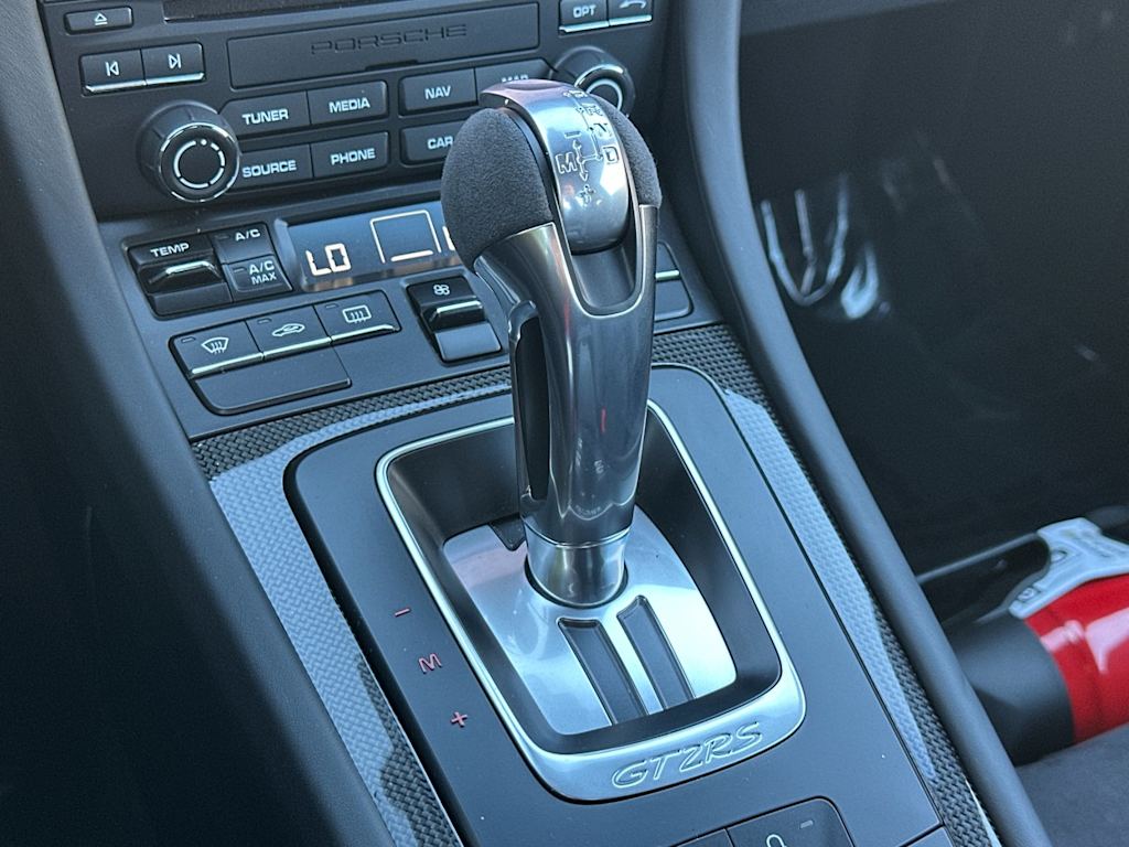 Thumbnail: 2018 Porsche 911 - 14