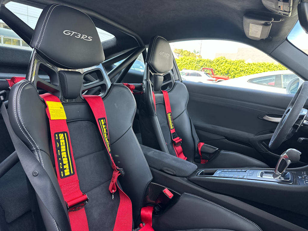 Thumbnail: 2016 Porsche 911 - 10
