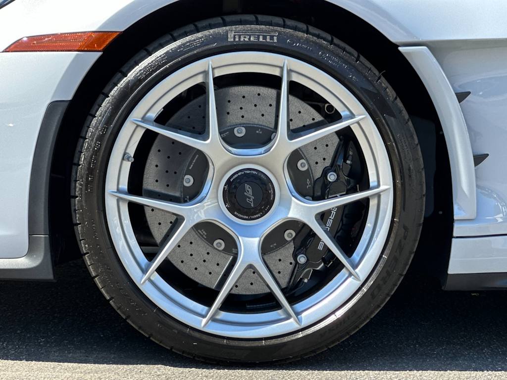 Thumbnail: 2024 Porsche 911 - 8