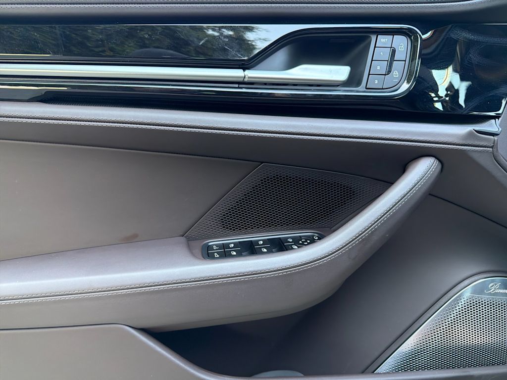 Thumbnail: 2026 Porsche Panamera - 20