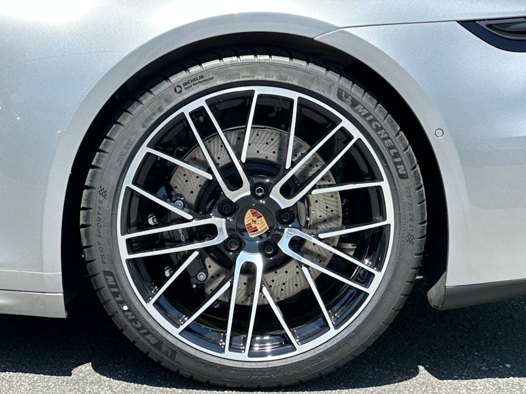 Thumbnail: 2026 Porsche 911 - 7