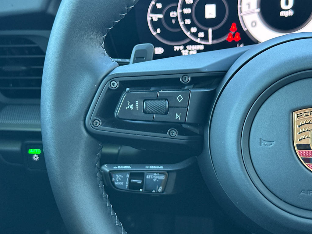 Thumbnail: 2026 Porsche 911 - 26