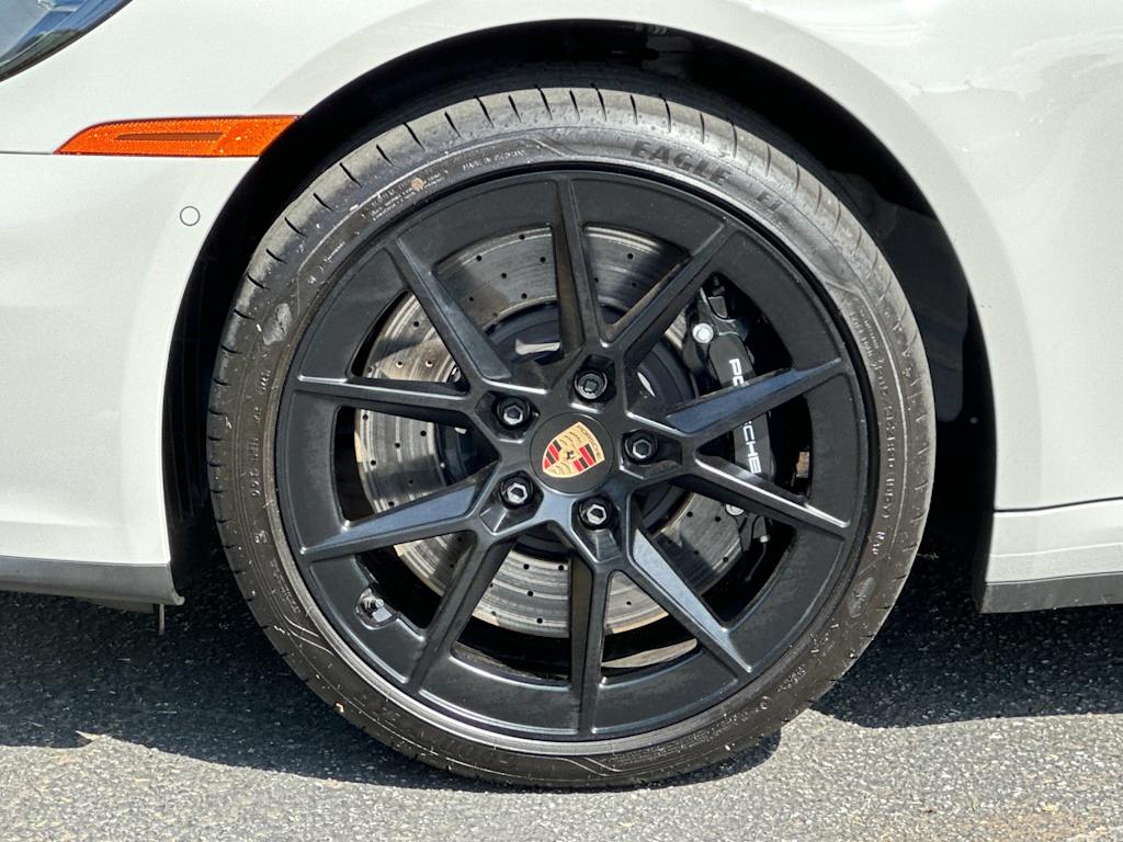 Thumbnail: 2026 Porsche 911 - 8