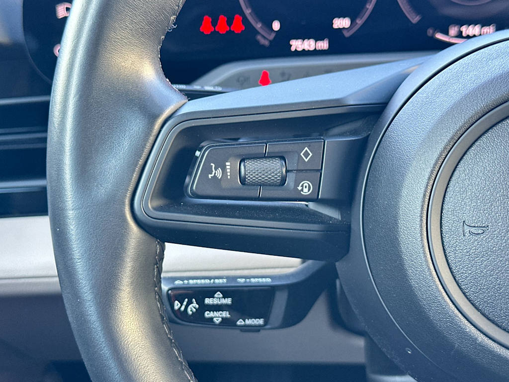 Thumbnail: 2024 Porsche Taycan - 28