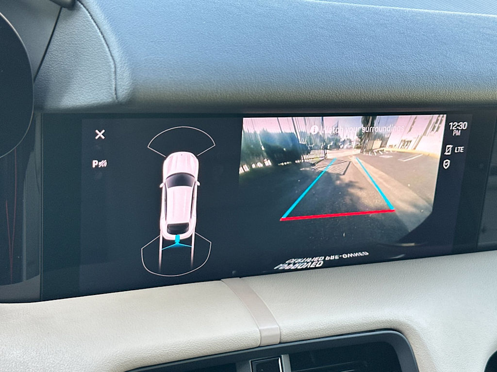 Thumbnail: 2022 Porsche Taycan - 26