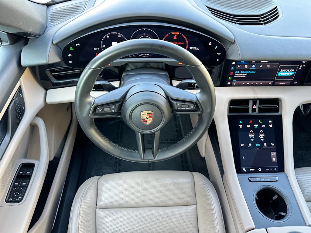 Thumbnail: 2022 Porsche Taycan - 9