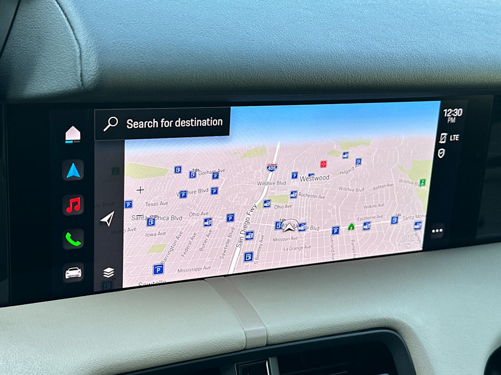 Thumbnail: 2022 Porsche Taycan - 25