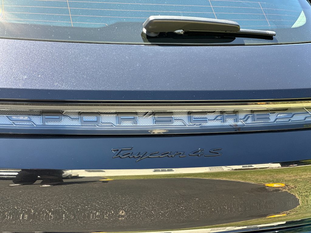 Thumbnail: 2023 Porsche Taycan - 32