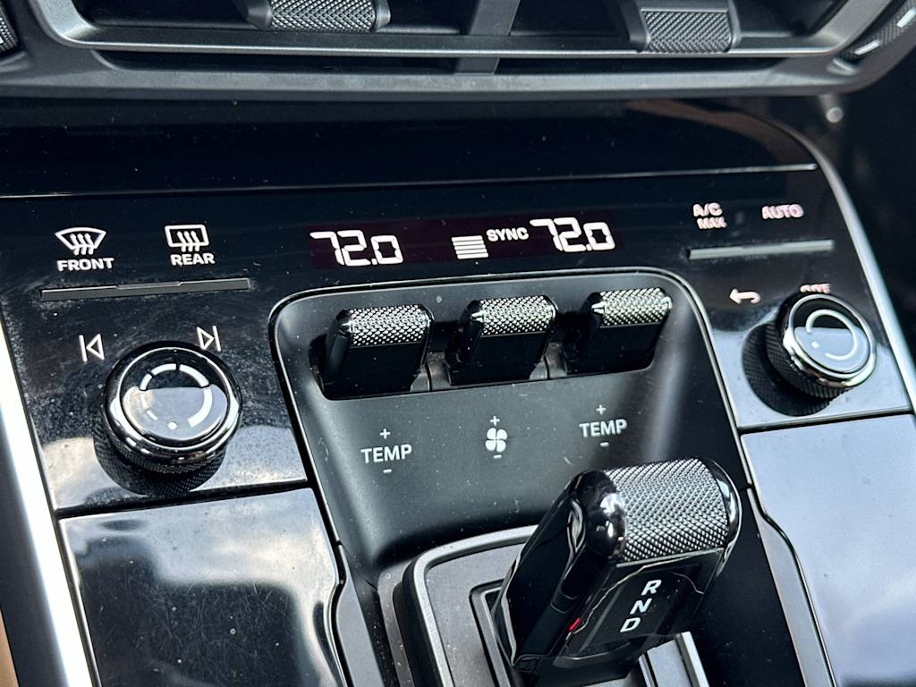 Thumbnail: 2020 Porsche 911 - 24