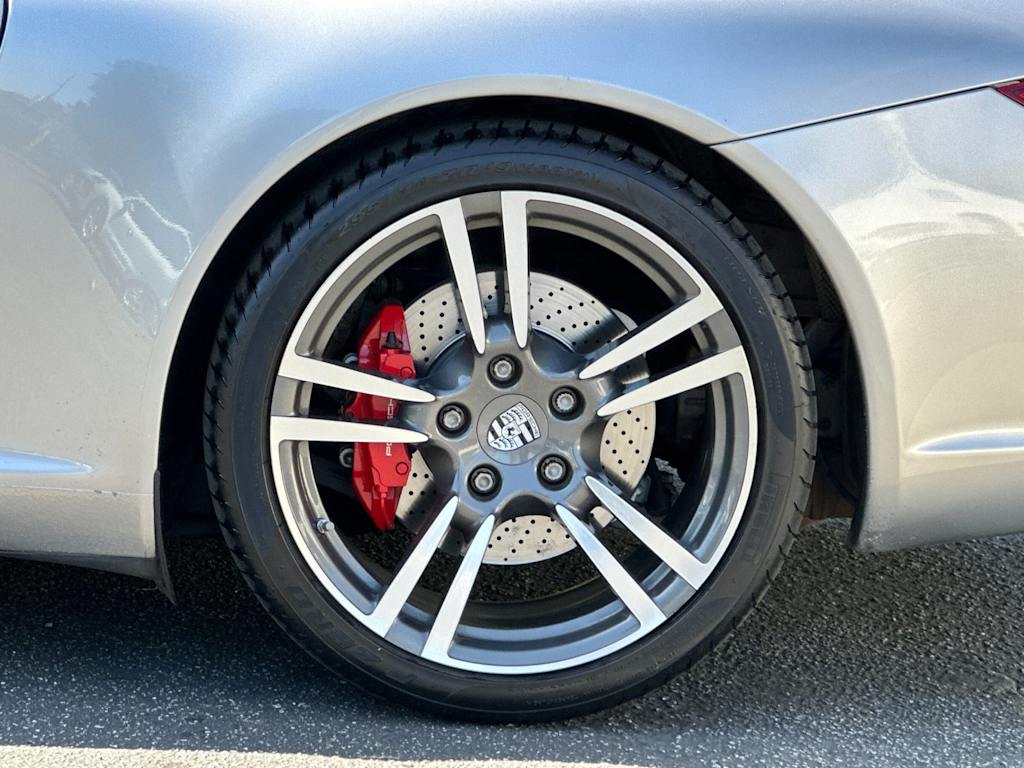 Thumbnail: 2011 Porsche 911 - 7