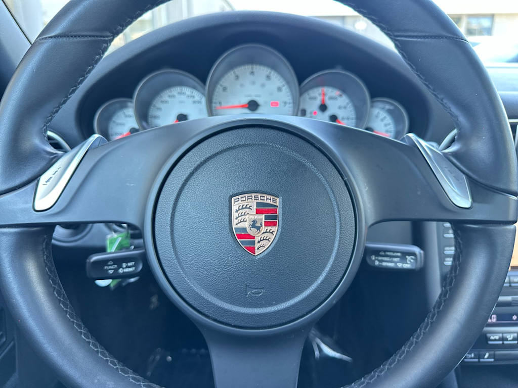 Thumbnail: 2011 Porsche 911 - 8