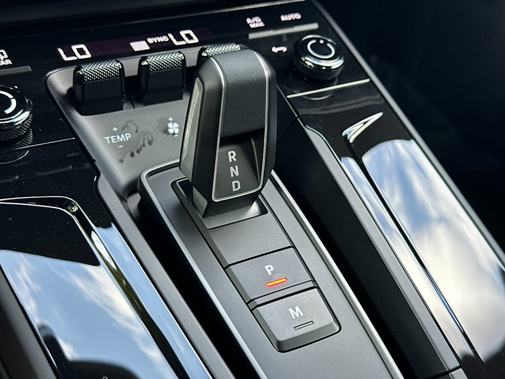 Thumbnail: 2026 Porsche 911 - 25