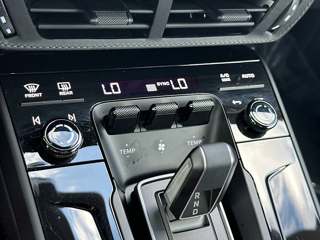 Thumbnail: 2026 Porsche 911 - 24